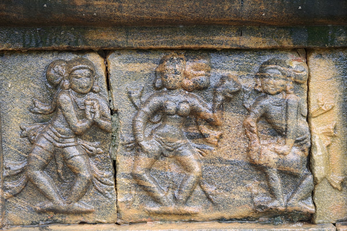 Gangaikonda Cholapuram sculpture