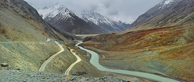 The descent from Kunzum
