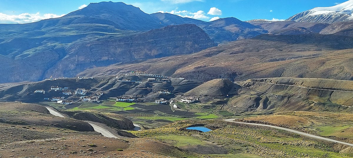 The view from Komic to Hikkim