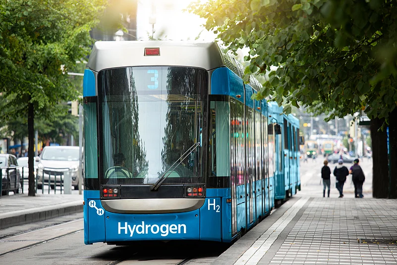 Hydrogen is a clean fuel that emits only water vapour as a byproduct