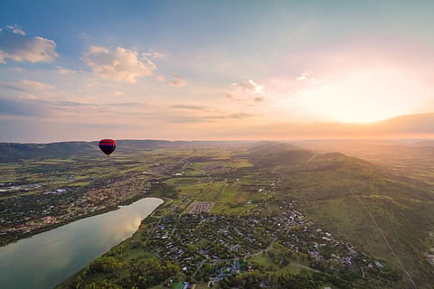 Magaliesberg in Gauteng/North West Province is one of the most famous ballooning spots in South Africa