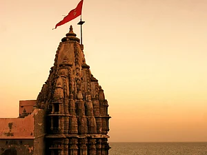 Shutterstock : The Dwarkadhish Temple in Gujarat is dedicated to Krishna
