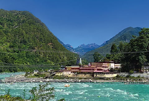 Sivananda Kutir offers a serene riverside retreat for meditation and spiritual learning