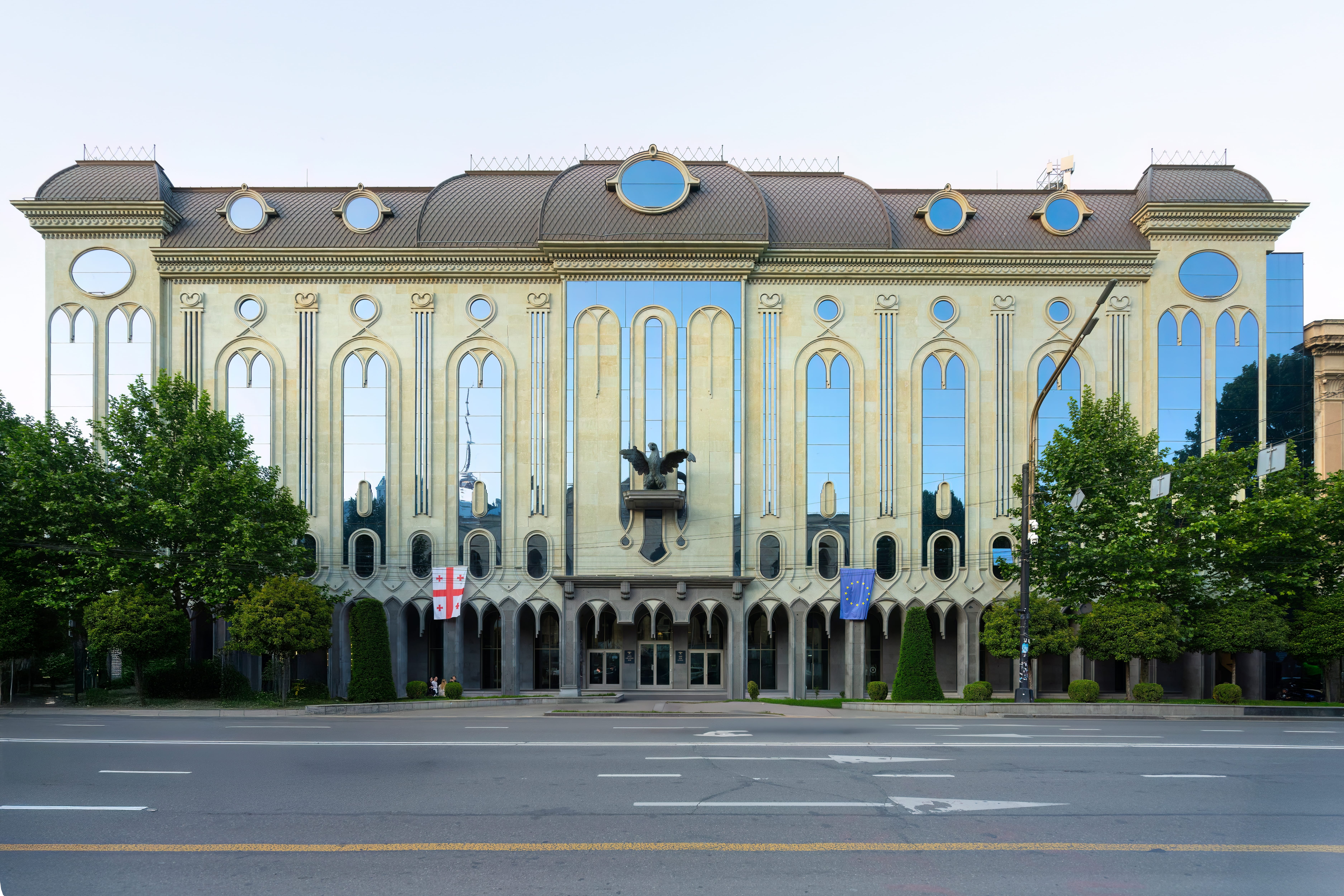 The Georgian Museum of Fine Arts has a collection of 3,500 works from 80 artists