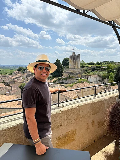 sachintendulkar/instagram : Sachin Tendulkars very French vacation