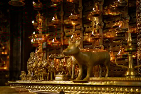 Dog figurines at the Parassini Madappura Sree Muthappan temple