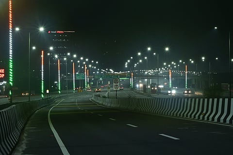 A section of the Dwarka Expressway of Delhi at night