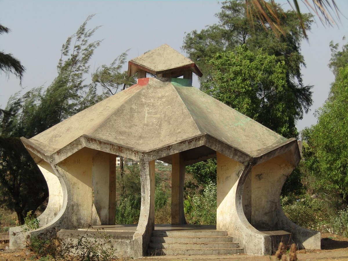 The Hanuman Point is a good place for photography, relaxation, and meditation