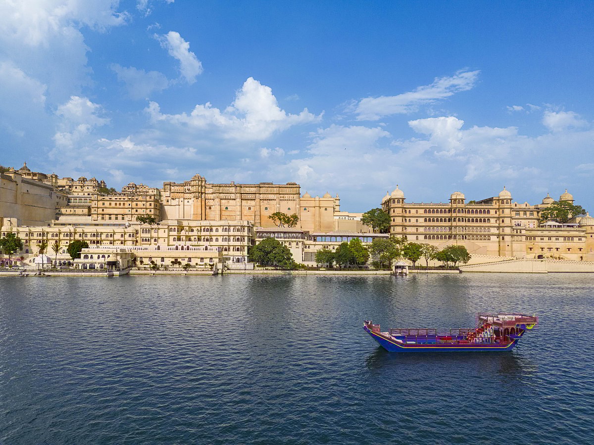 Built by Maharana Fateh Singh in the 20th century, the Taj Fateh Prakash Palace has exquisite views of Lake Pichola