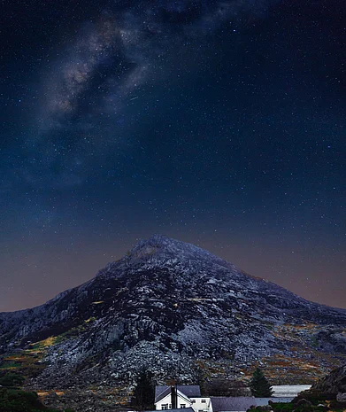 Shutterstock : Eryri National Park in Wales has exceptional dark skies