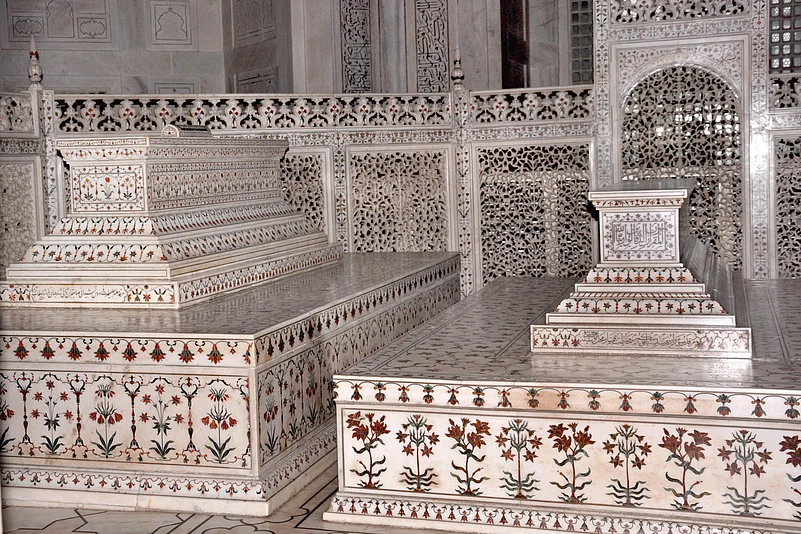 The replica tombs of Shah Jahan (left) and Mumtaz Mahal (right) in the main mausoleum of the Taj Mahal