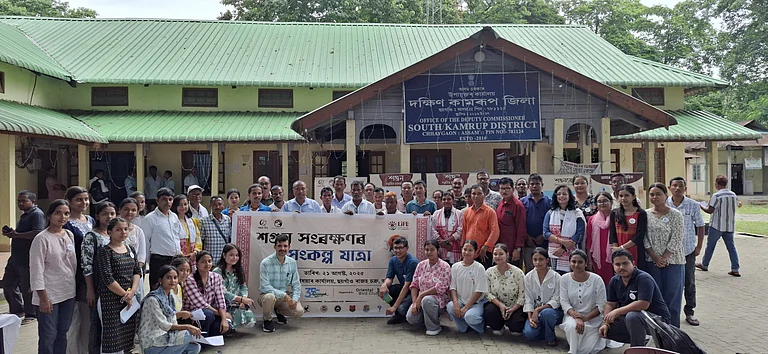 Teams from the Bombay Natural Heritage Society, Aaranyak, Banyabandhu, ASTEC and the Forest Department, alongside students and village heads, on August 21, 2025 - Supplied by Sachin Ranade