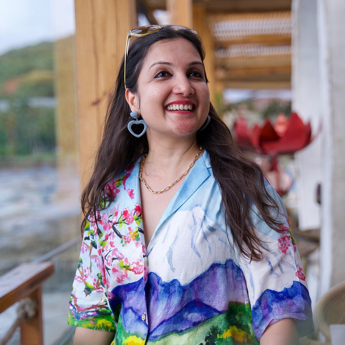 Madhuri Jain Grover is an international globetrotter and entrepreneur