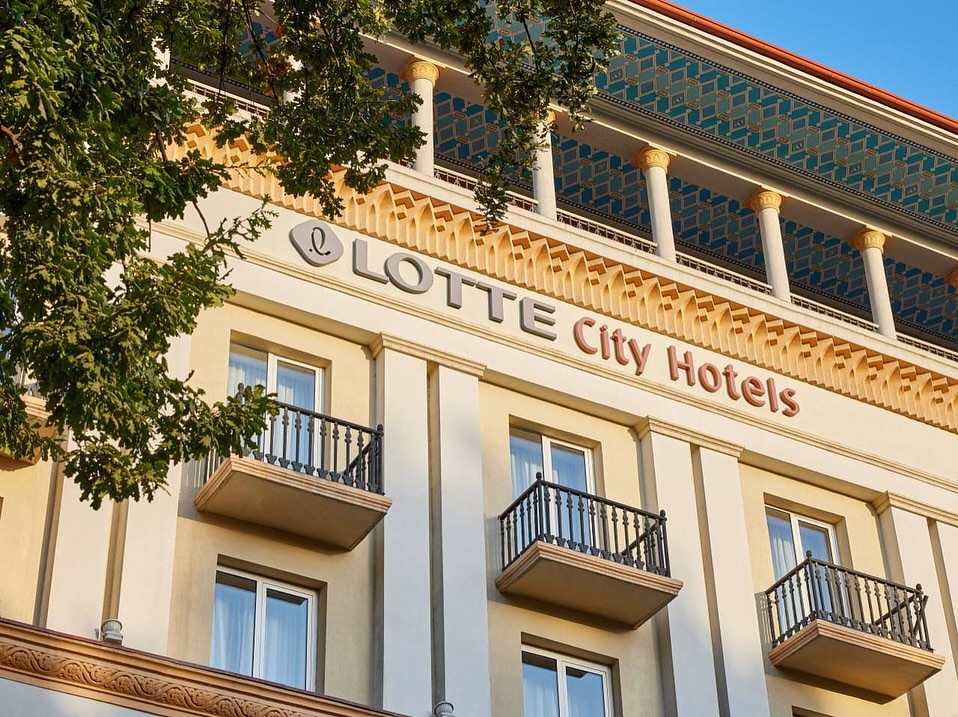 The Lotte City Hotel Tashkent Palace is an older, renovated hotel