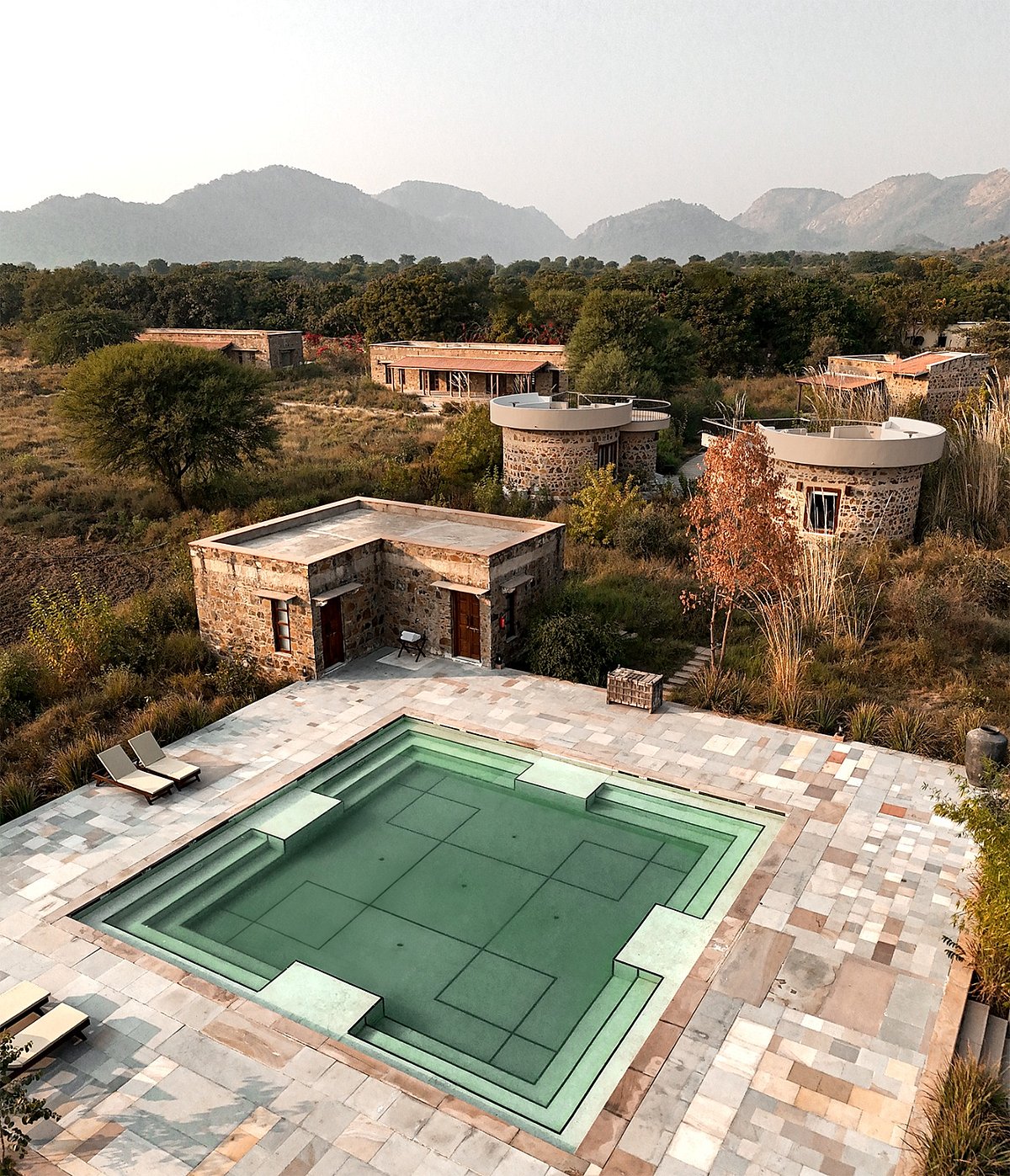 Architecturally, the lodge draws from British-era forest rest houses