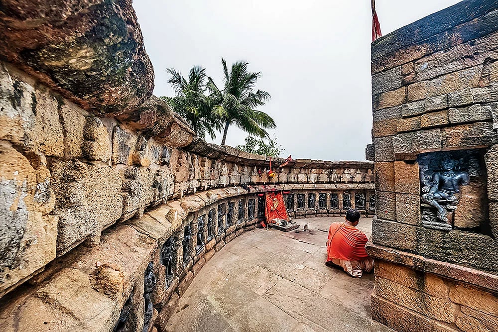 Hirapurs roofless Yogini temple reflects Tantric traditions, where open-air worship honours the five elements