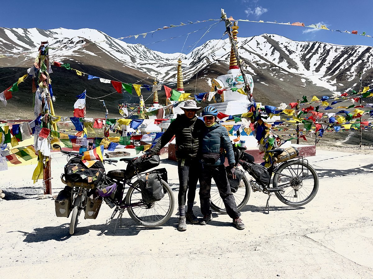 Kunzum La at14900 ft