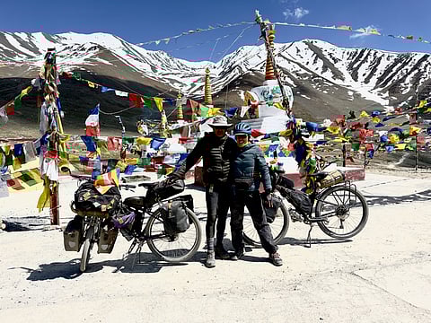 Kunzum La at14900 ft