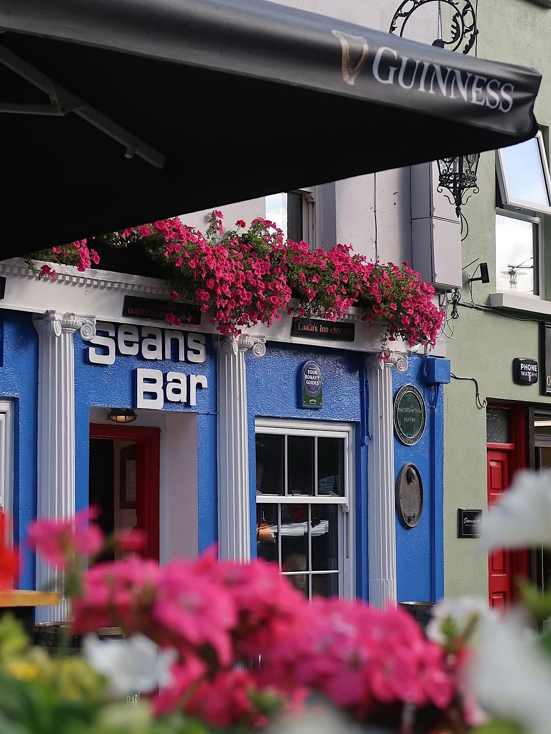 A shot of Sean’s Bar 