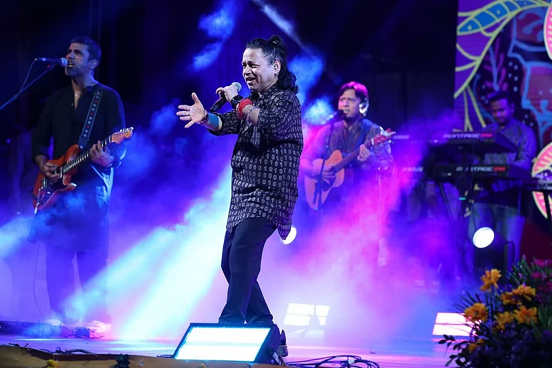 Kailash Kher performing at a concert