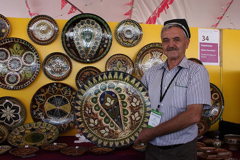 Gijduvan pottery features intricate patterns and earthy tones