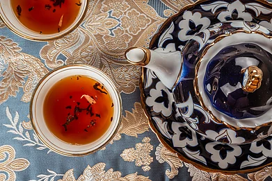 Shutterstock : The history of tea houses, or choyxonas, in Central Asia—home to cities like Tashkent—dates back centuries