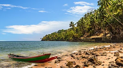 Shutterstock : A scenic beach at Ross Island in the Andamans