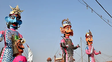 Deposit Photos : At a Ramlila in New Delhi, where effigies are set up