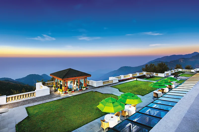 Have a dreamy wedding at Jaypee Residency Manor, Mussoorie complete with vintage charm and royal appeal