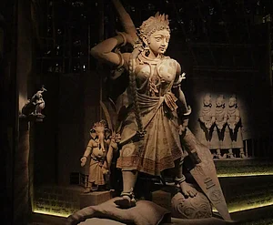 pujor_kothaboli/Instagram : The stunning Durga idol at Tala Prottoy’s Durga Puja pandal in Kolkata