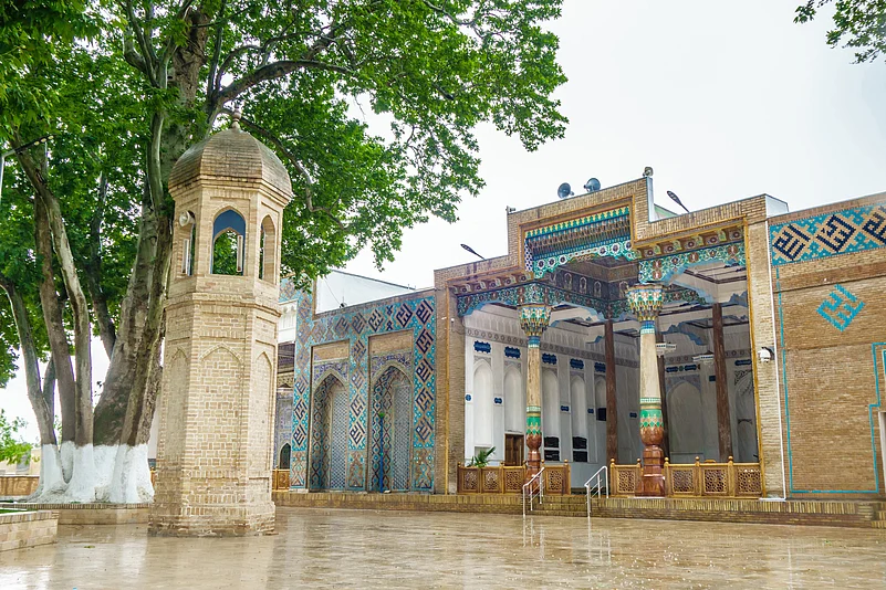 Khoja-Akhrar Mosque in Samarkand, Uzbekistan