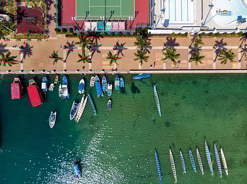  Glide across the turquoise waters of Sai Kung’s UNESCO Global Geopark, where volcanic cliffs and quiet islands reveal Hong Kong’s untamed natural side.