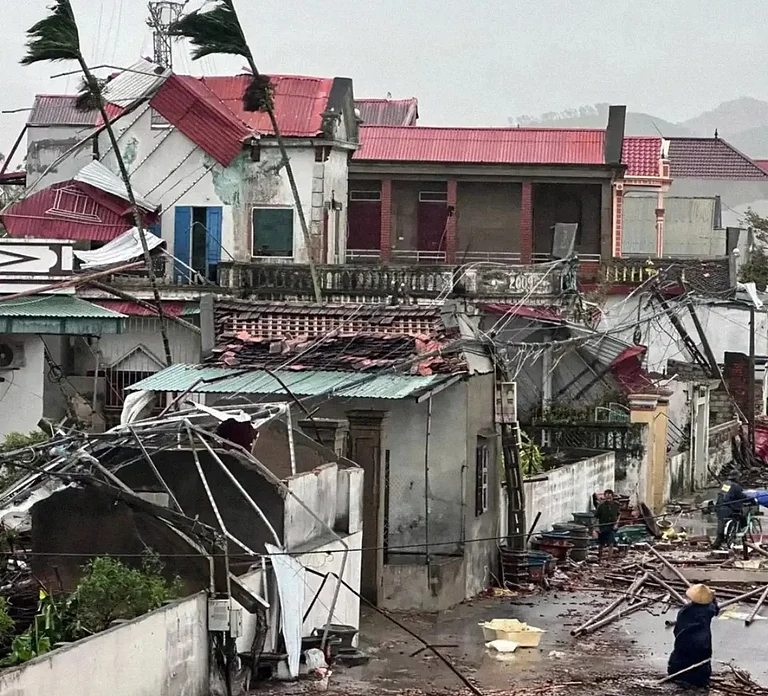 The storm’s fierce winds and heavy rains damaged homes, flooded roads, and snapped power lines across central provinces. - thepagez/Instagram