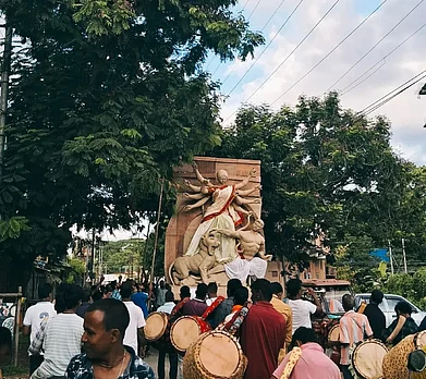 Instagram/apanjan_durga_puja_committee : The small Assamese town of Silchar celebrates Durga Puja with a different vibe