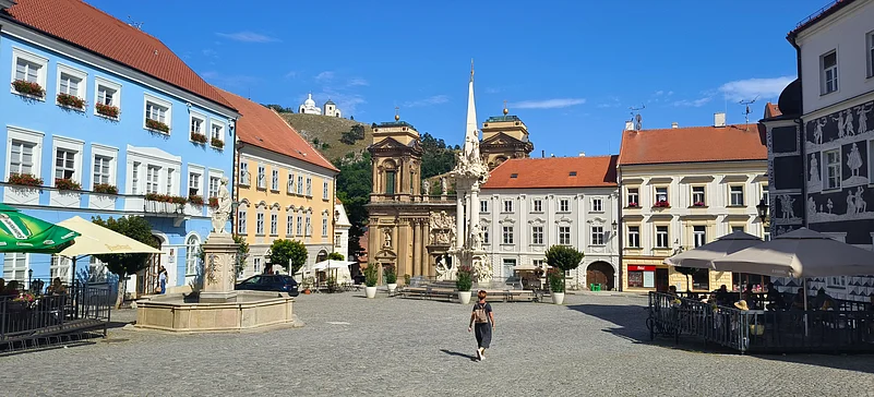 The Mikulov square
