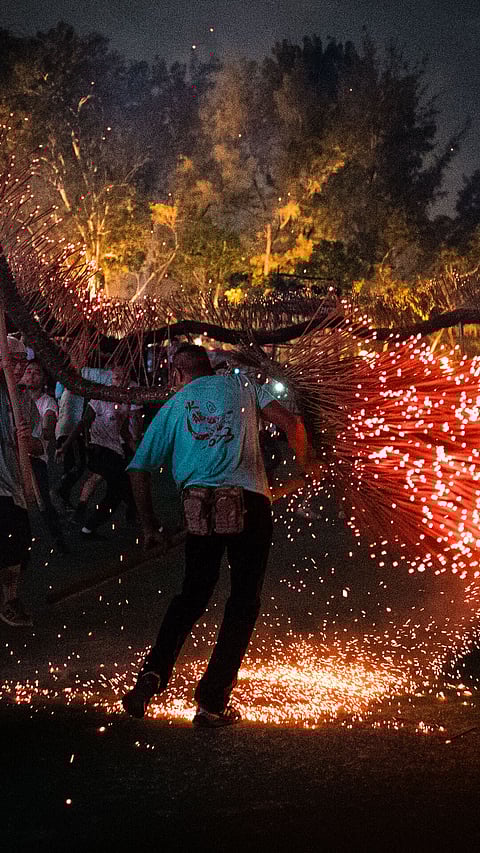 The action and lights of the festival