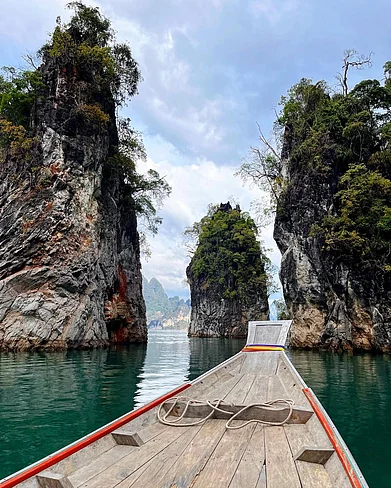 rubennijsen/instagram : Boating experience at Khao Sok National Park, Thailand