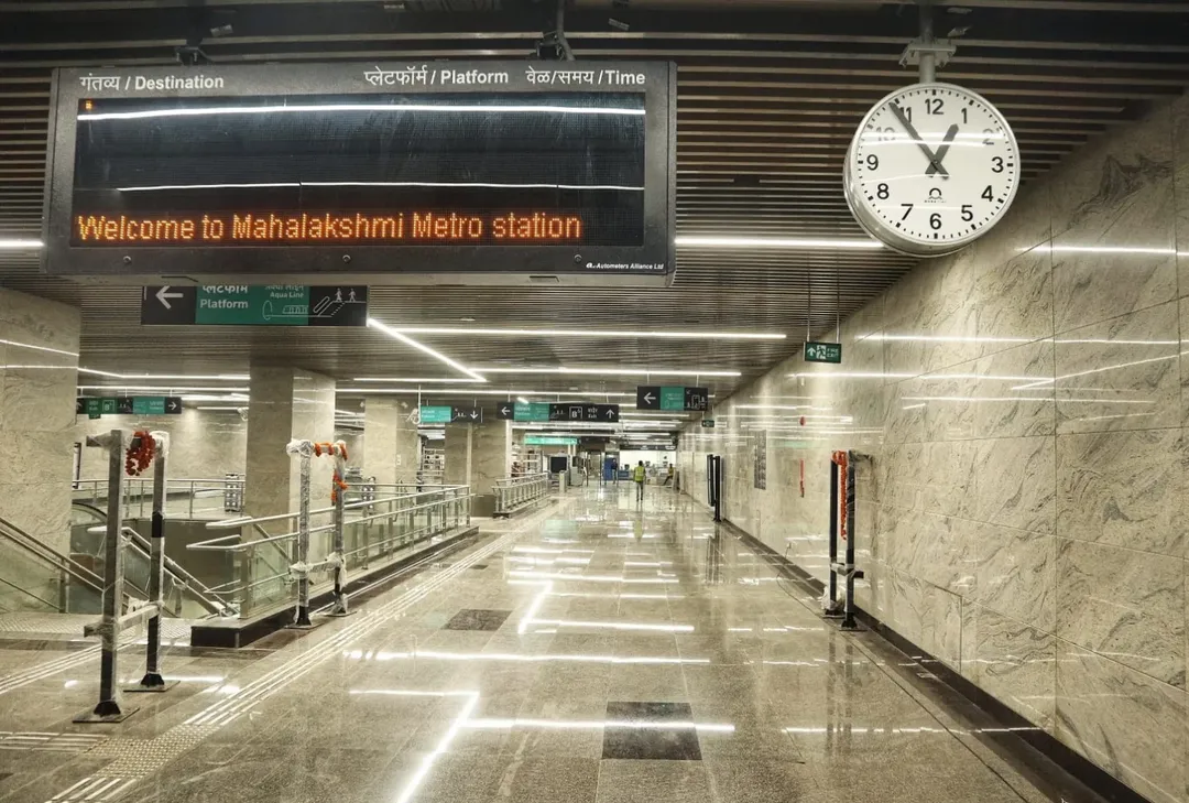 This stretch boasts 27 stations and provides seamless connectivity across vital districts