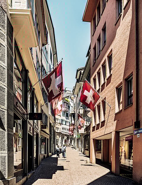 Cobblestone lanes, medieval towers, and cafés—Zürich’s Old Town