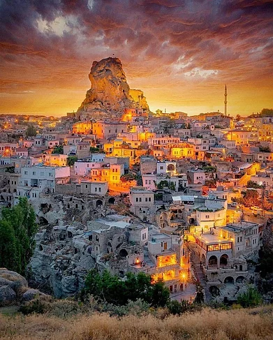 iincredible_europe/instagram : Sunset at Cappadocia