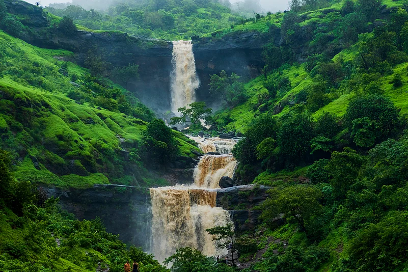 Bhavli Waterfall, Igatpuri — A hidden cascade surrounded by dense greenery, perfect for a monsoon escape