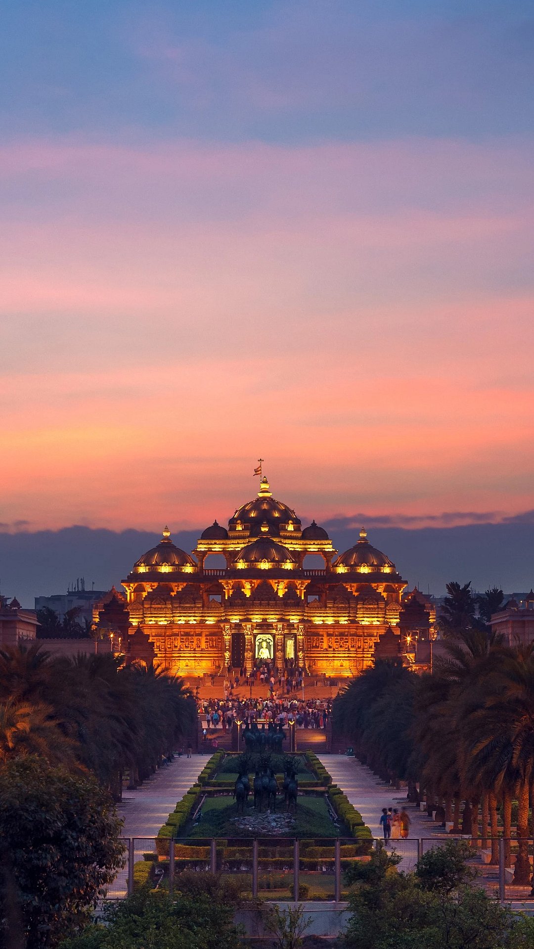 The Swaminarayan Akshardham Temple at night