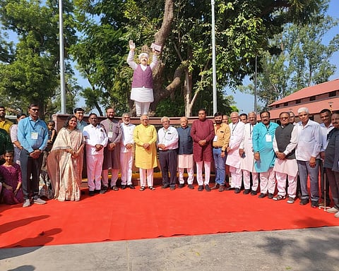 Gujarat CM Bhupendra Patel laid the foundation stone for the Jhaverchand Meghani Museum and Library in 2023, marking a new chapter in Chotila’s cultural landscape.