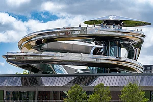 Shutterstock : Fenix Museum of Migration, Rotterdam