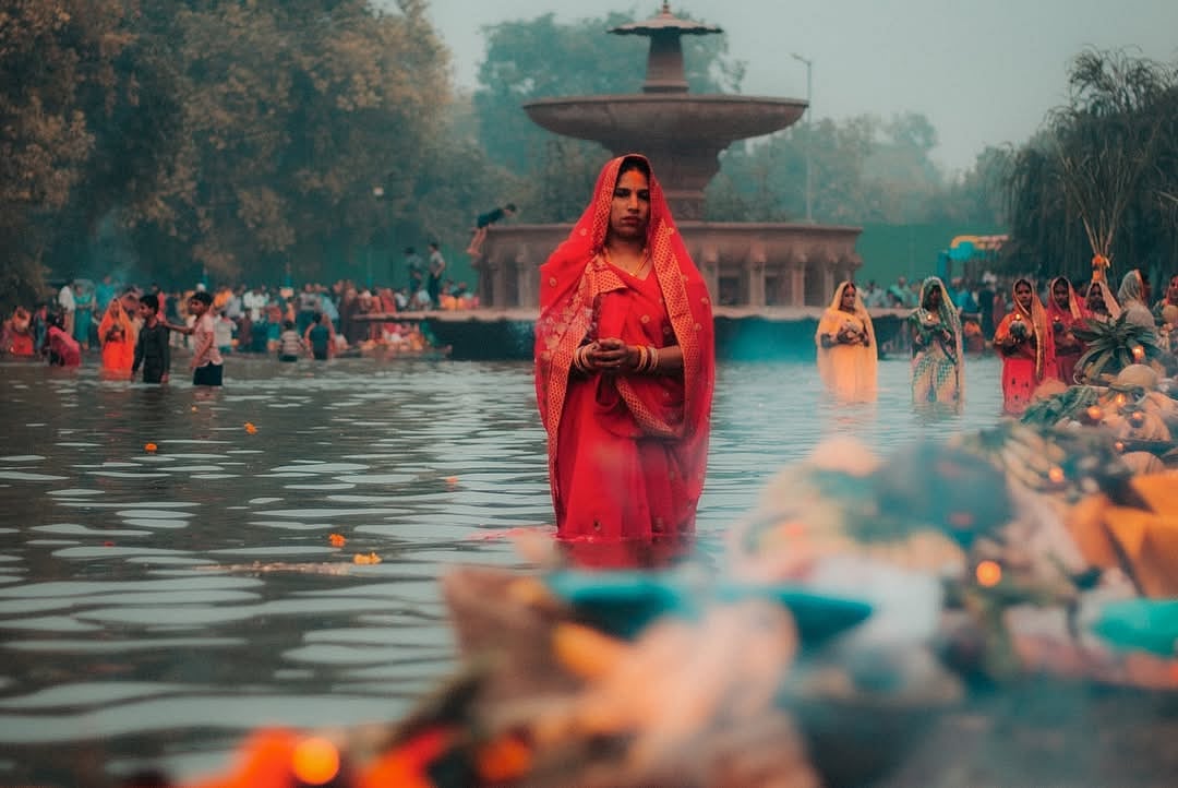 Across Delhi’s ghats, preparations are underway for Chhath Puja as authorities brace for massive footfall and ensure smooth traffic movement.
