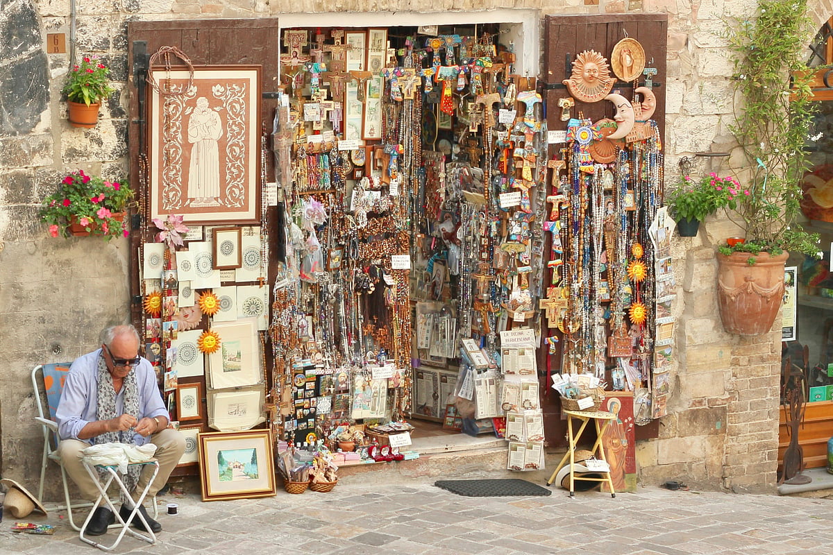 Souvenirs and memories continue to shape personal narratives long after the journey ends.