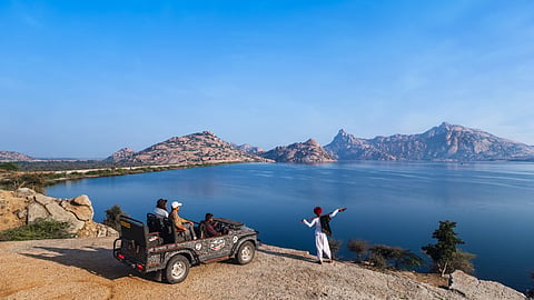 The Jawai Dam is located just a short drive from Bera