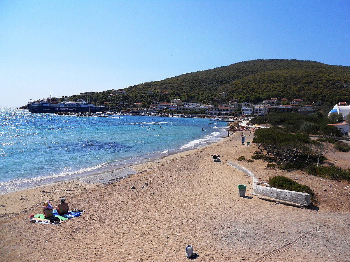 The beach on the southern shore of the tip of Skala in Agistri