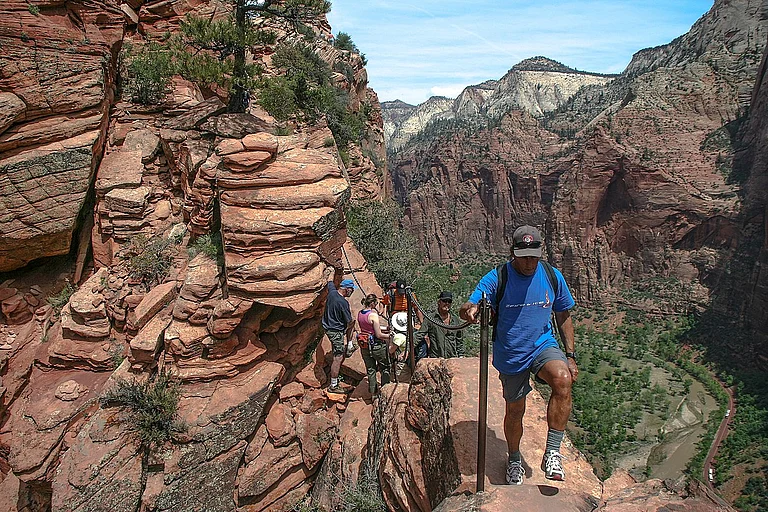The spectacular Angel's Landing trail is certainly not for the faint of heart - Murray Foubister/Wiki Commons
