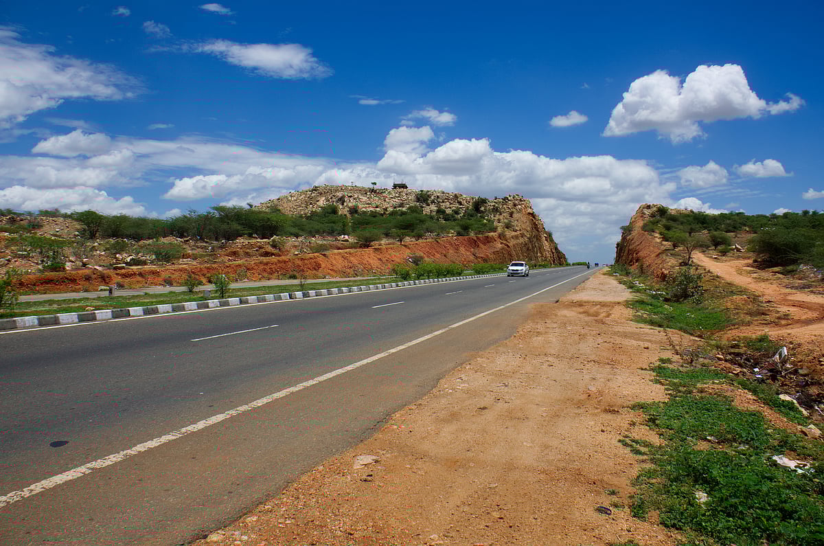 National Highway 44 winds through the green plains near Tirunelveli, Tamil Nadu